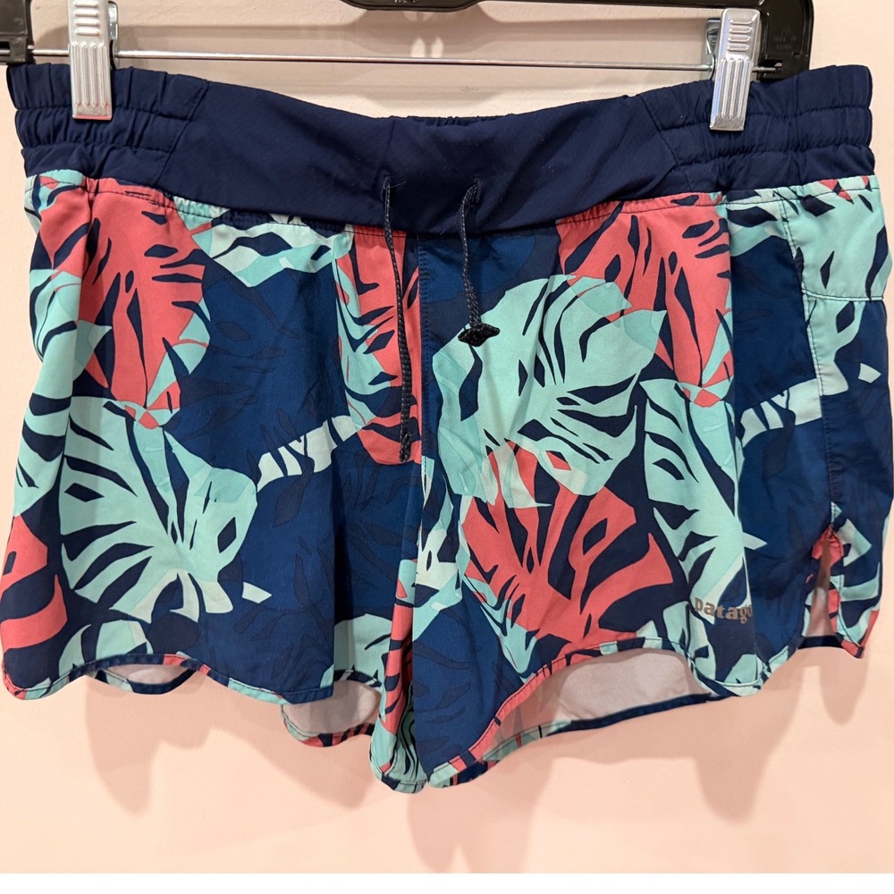 Patagonia Nine Trails Running Shorts Tarkine Fern Classic Blue Floral Womens M